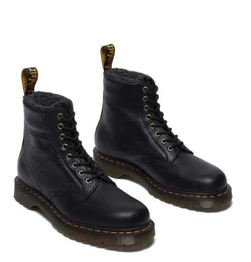 1460 Grizzly - Black Leather Boots